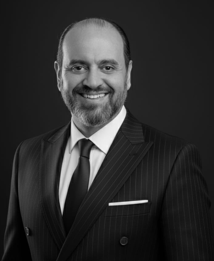 الدكتور أسامة علوي